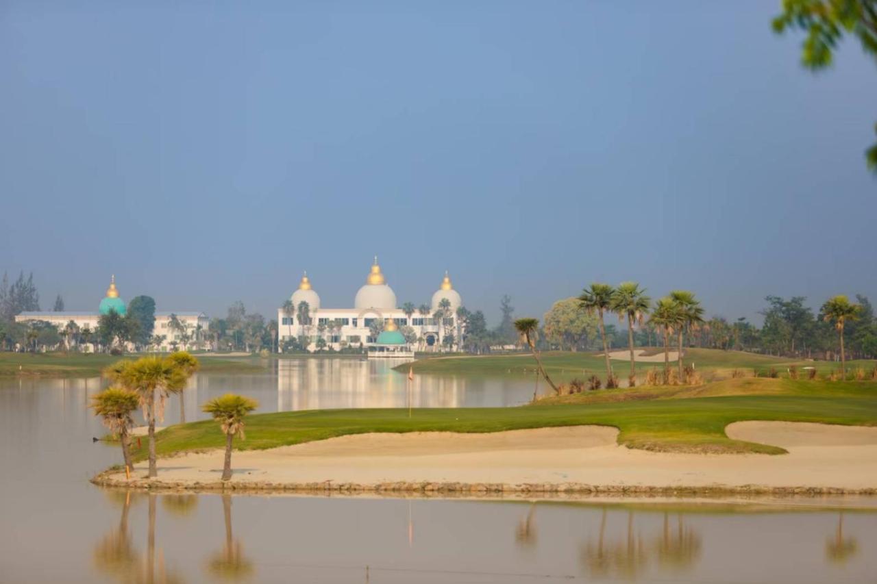 Отель Gassan Panorama Golf Club Ban San Pa Hiang Экстерьер фото